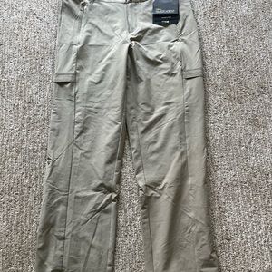 Cabelas Guidwear women’s pants